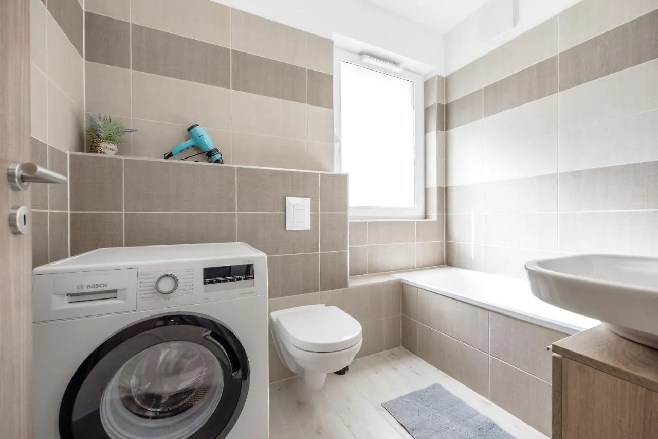 211 / 1 Bedroom / Modern Condo In City Center Budapest
